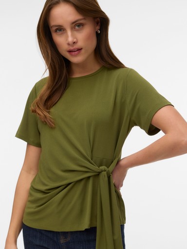 Camiseta anudada