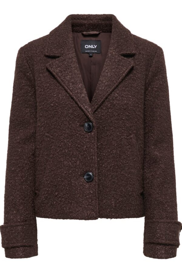 Chaqueta con botones
