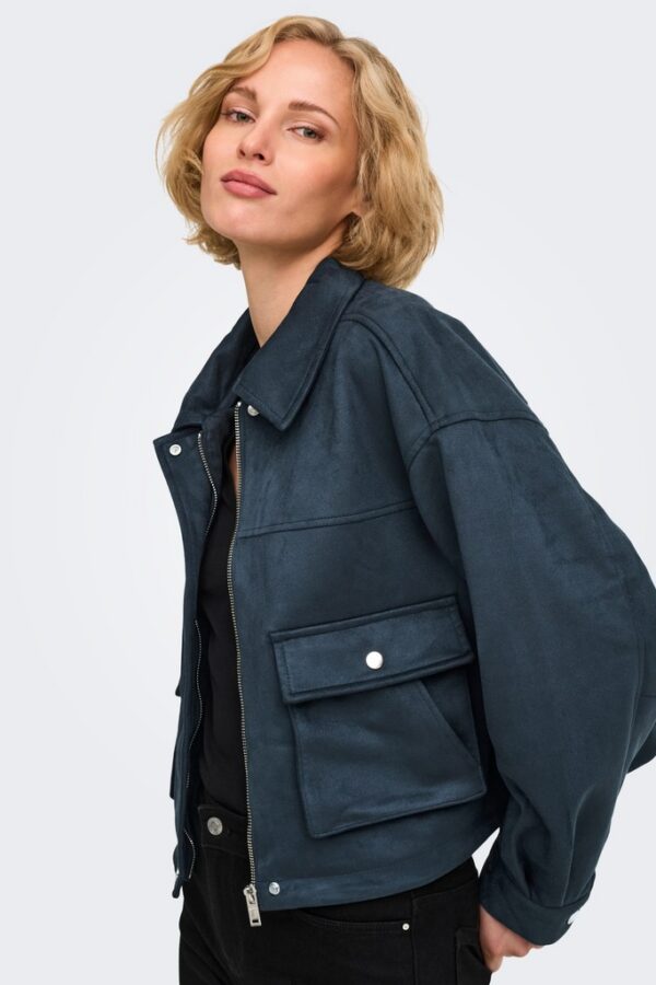 Chaqueta bolsillos delanteros